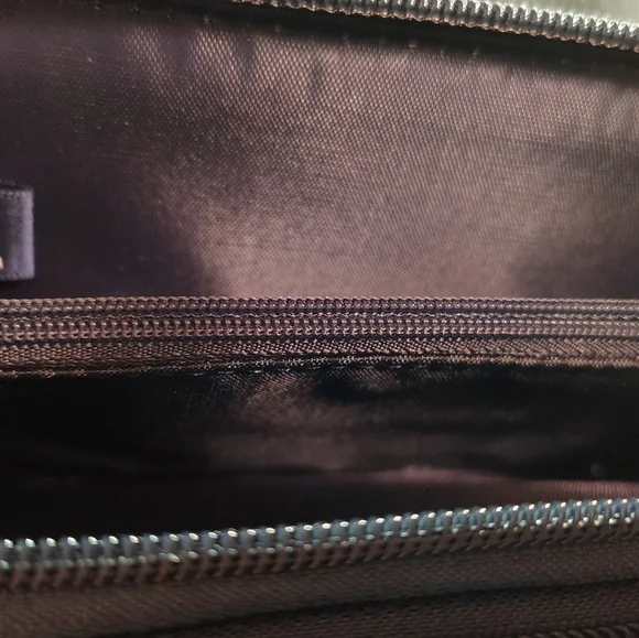 NWT Nautica Black and Red Wallet - Picture 6 of 6